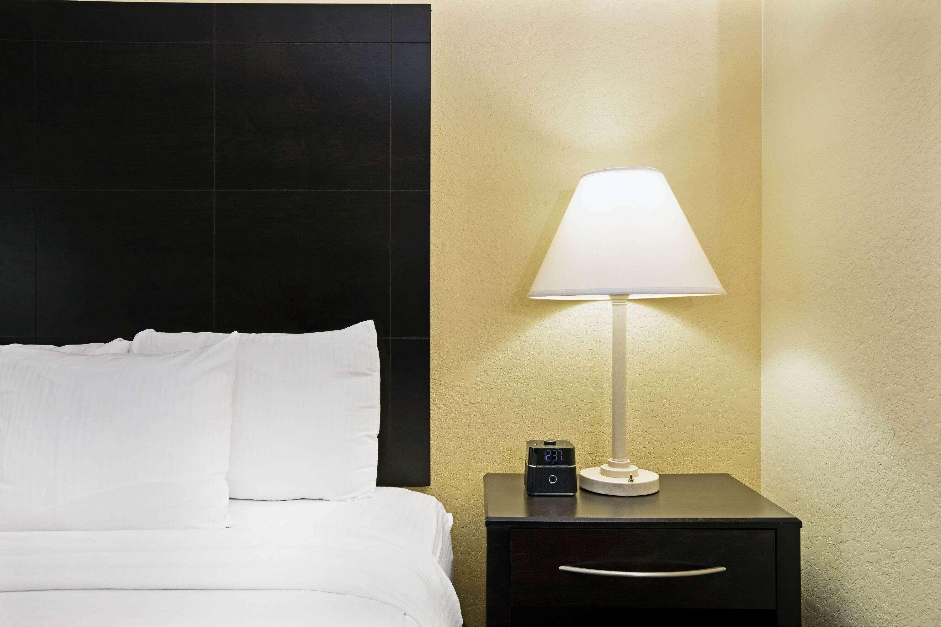 La Quinta By Wyndham Salina Hotel Екстериор снимка