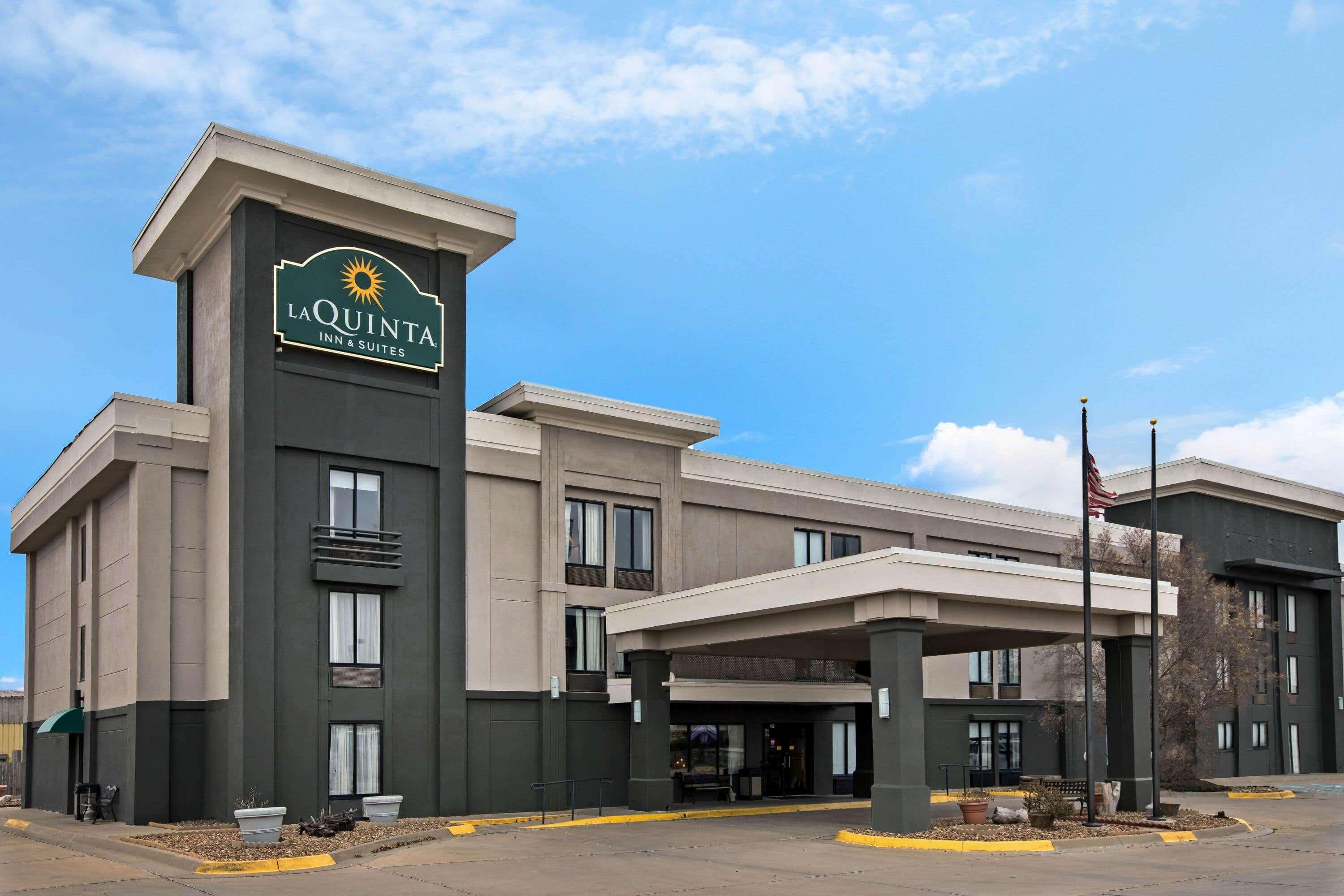 La Quinta By Wyndham Salina Hotel Екстериор снимка